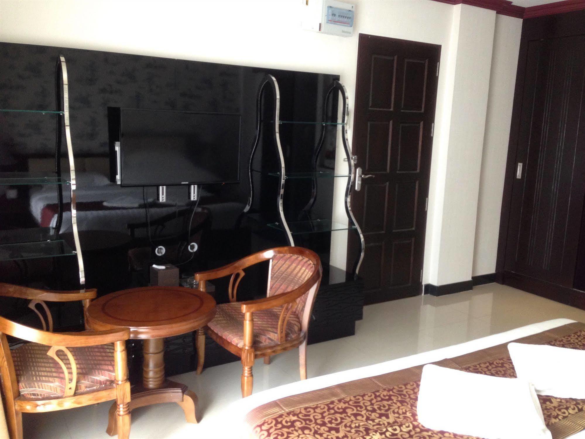 Katesiree Residence Pattaya Exterior foto